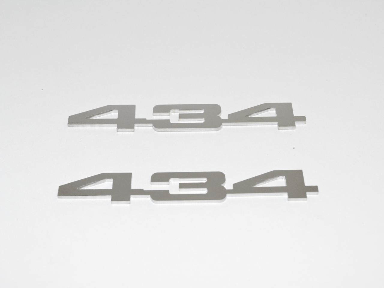 434 Fender Emblems; - MorrisClassic.com, emblem