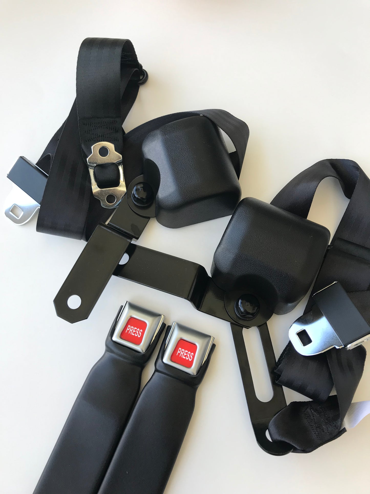 AU Compliant 1970-73 Camaro (Hardtop) Front 3-Point Seat Belts