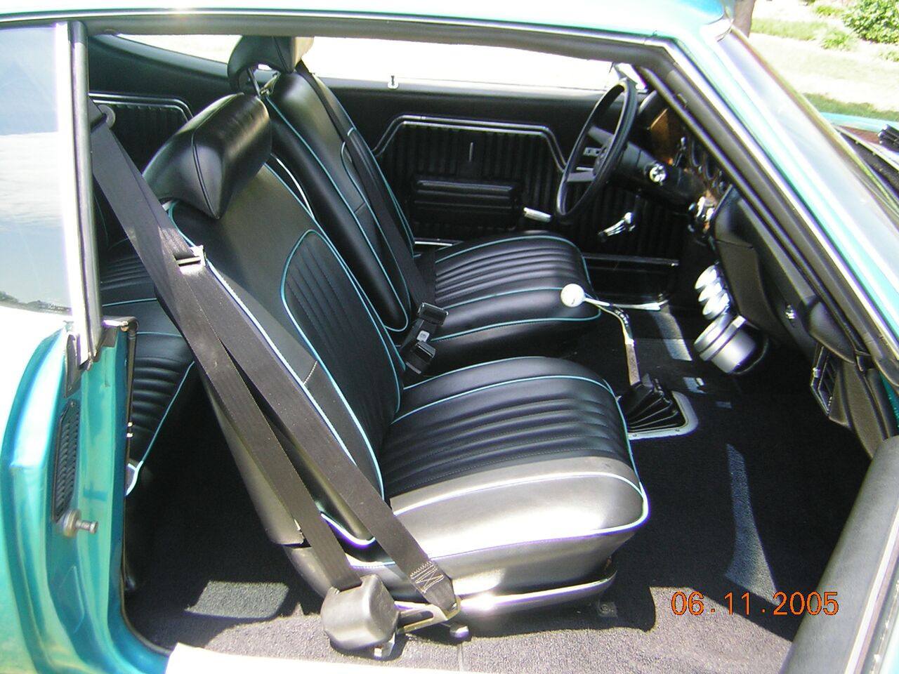 3-Point Retractable Seat Belt Kit – Bucket Seats – Fits 1968-1972 Chevy Chevelle – 2 Belts – Johnny Law Motors