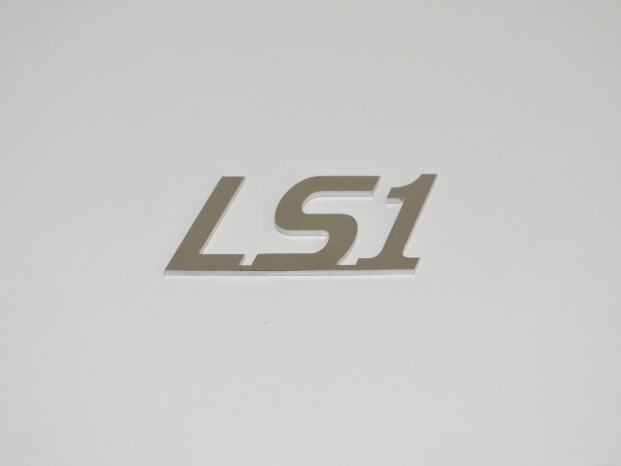 LS1 Emblem; - MorrisClassic.com, emblems