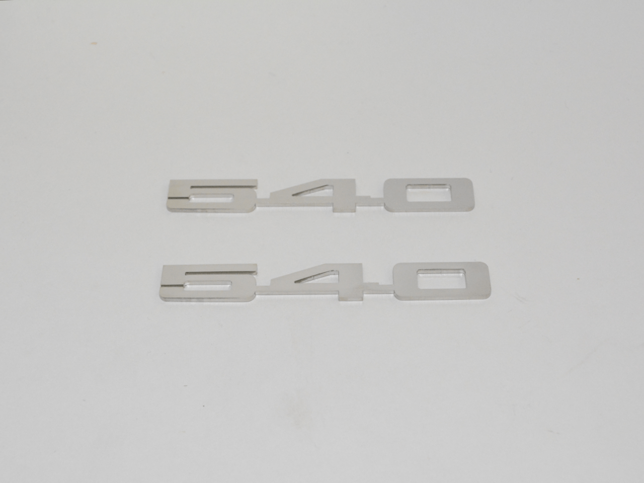 540 Fender Emblems; - MorrisClassic.com, emblem
