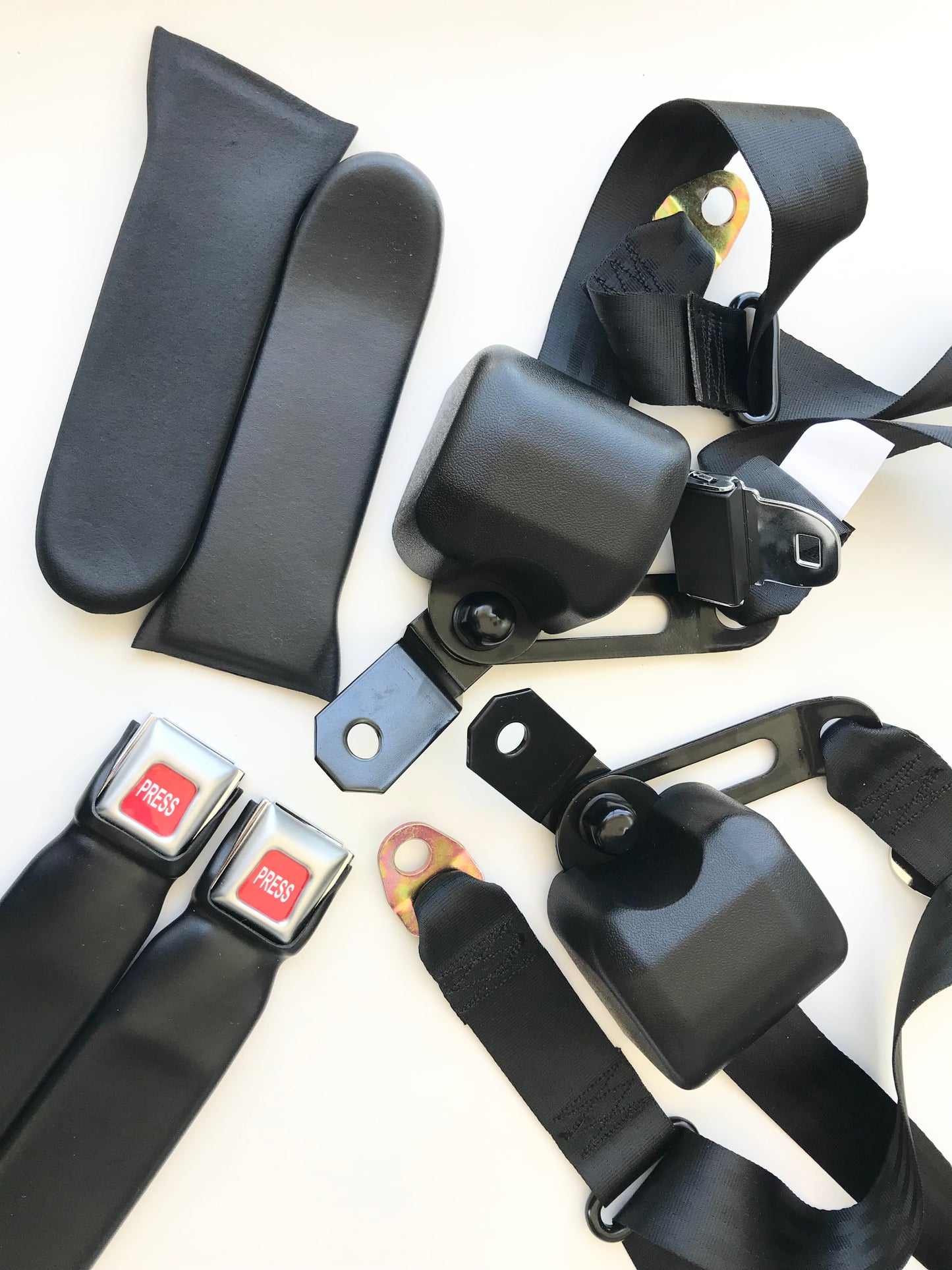 AU Compliant Dart Front 3-Point Seat Belts